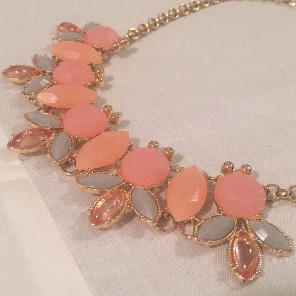 Beautiful Pink & Peach Statement Bib Necklace